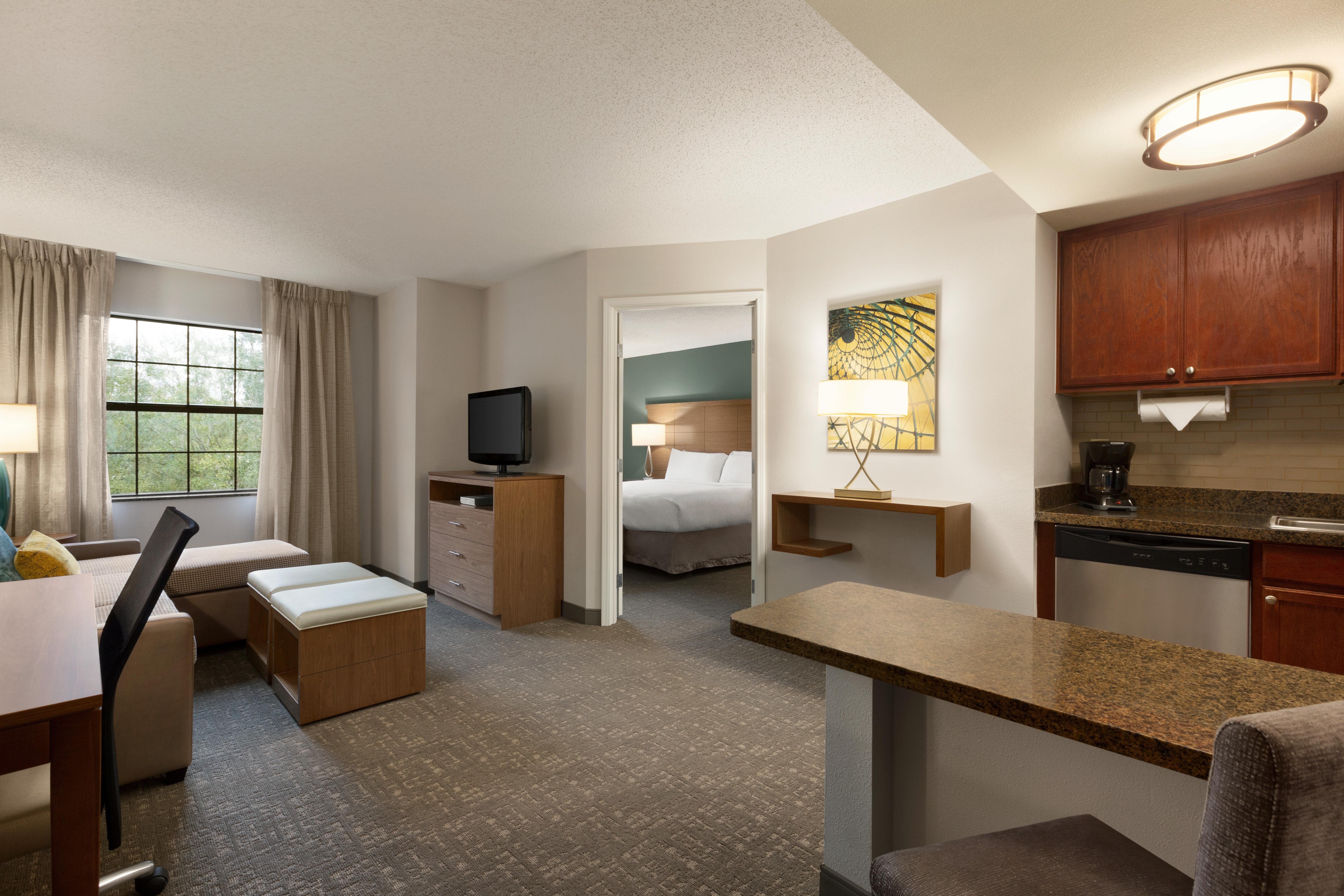 Staybridge Suites Tampa East- Brandon By Ihg Mango Экстерьер фото